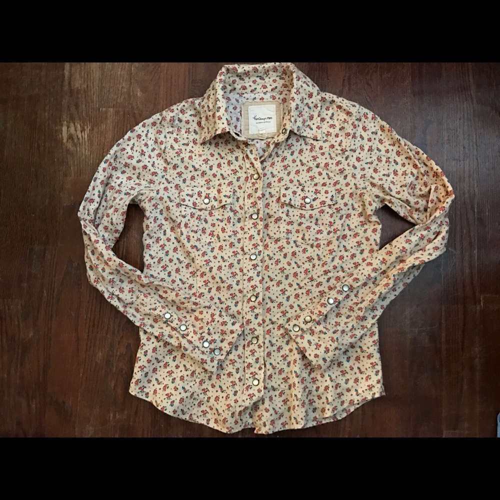 Forever 21 button down Pearl snap shirt Size small